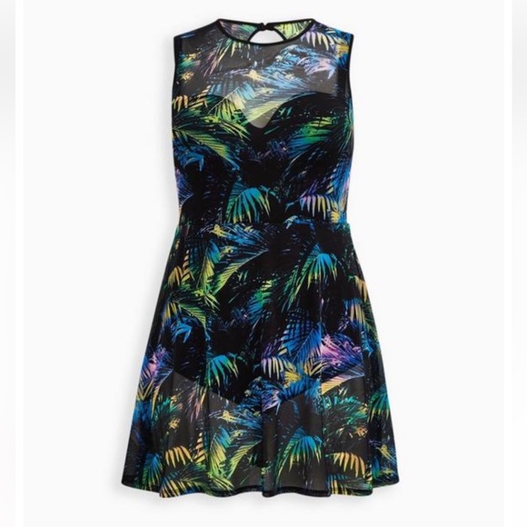 Torrid Underwire Long Mesh Overlay Swim Dress With Brief size 0-D/DD - Picture 5 of 5